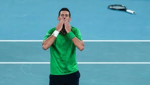 湖人逆转！詹姆斯30+8+8，奇兵13分